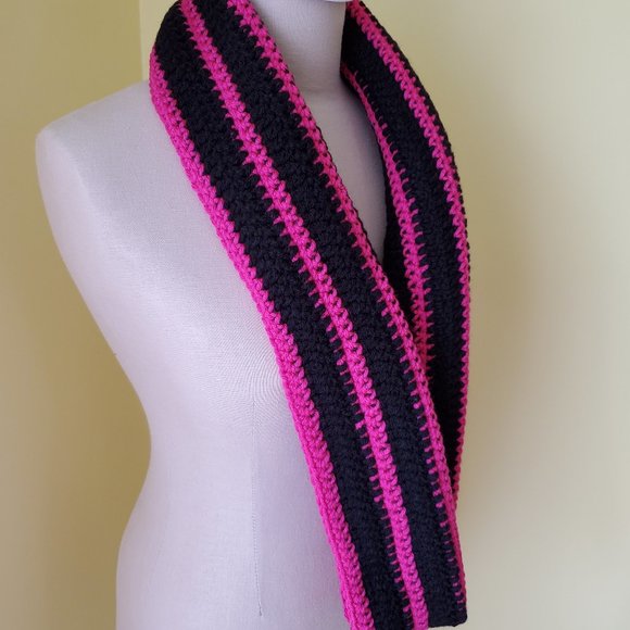 Crochet Black and Hot Pink Stripe Cowl/New - Picture 2 of 5